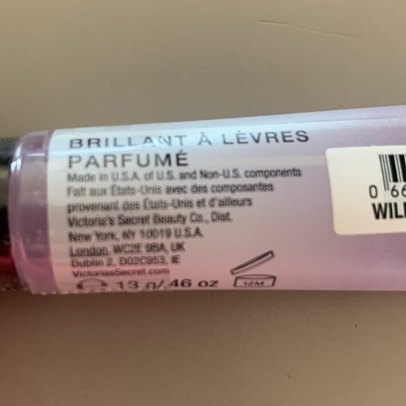 Wild Berry Drench Victoria’s Secret Flavored Lip Gloss 💄 - Picture 3 of 3